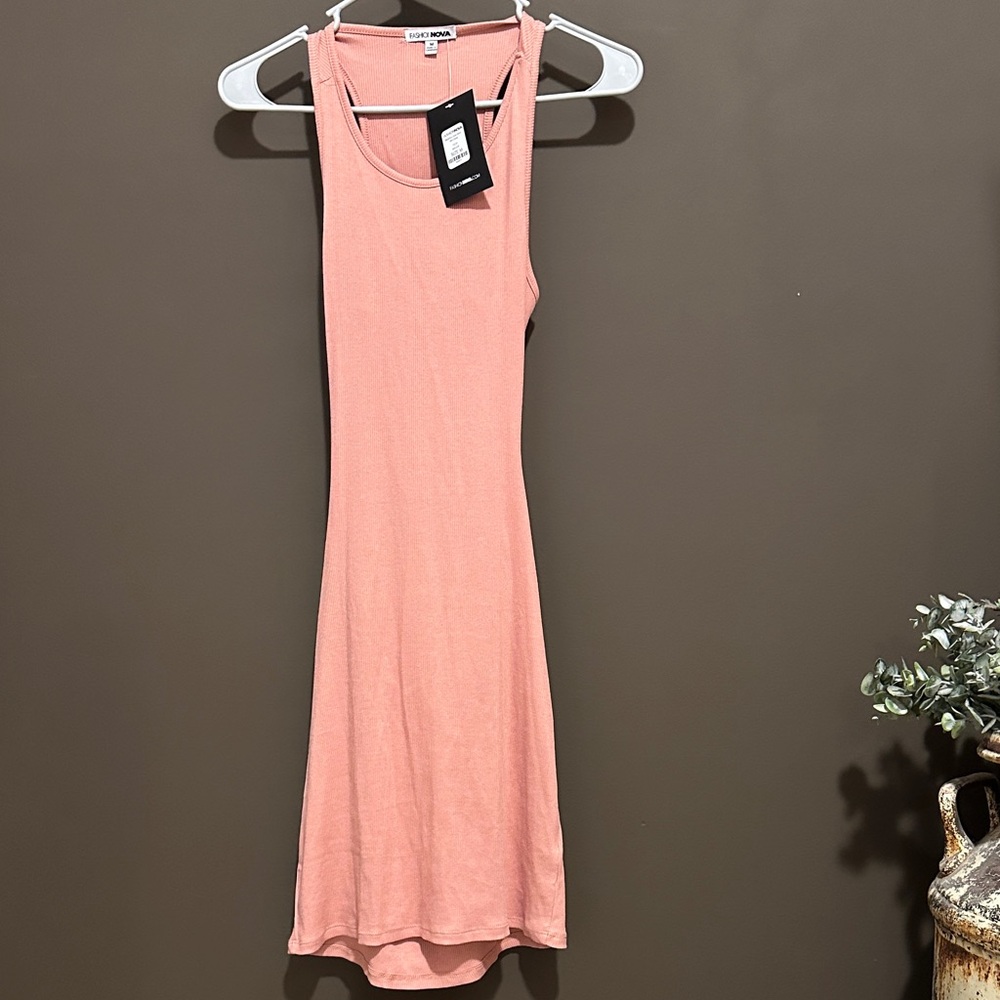 Fashion Nova Pink Sleeveless Dress NWT MED